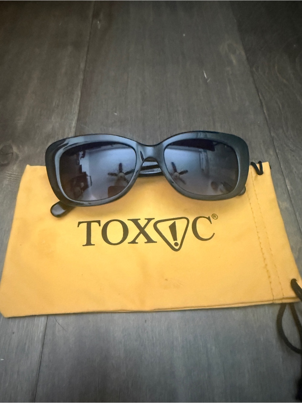 Toxic TX 730 Col.90 Black Frame Polarized black Lens Cat Eye Sunglasses
